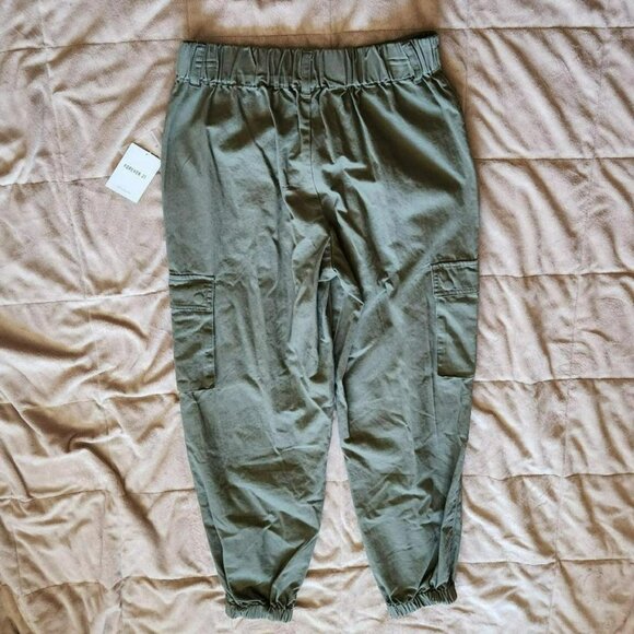 Forever21 Cargo Jogger Pants Sz M Olive Green Khaki NWT 100% Cotton - Picture 4 of 7